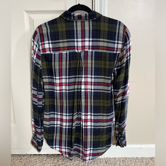 AEO Ahh-amazingly Soft Boyfriend Fit Flannel. Size small. - Picture 3 of 3